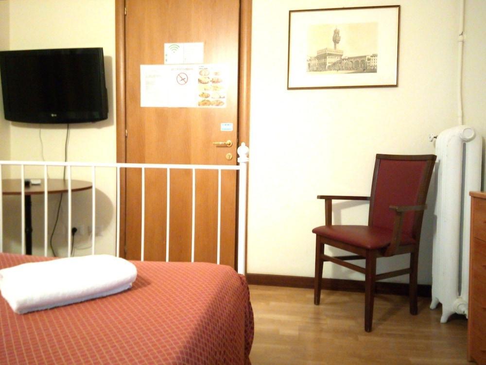 Hotel Savonarola Florens Exteriör bild
